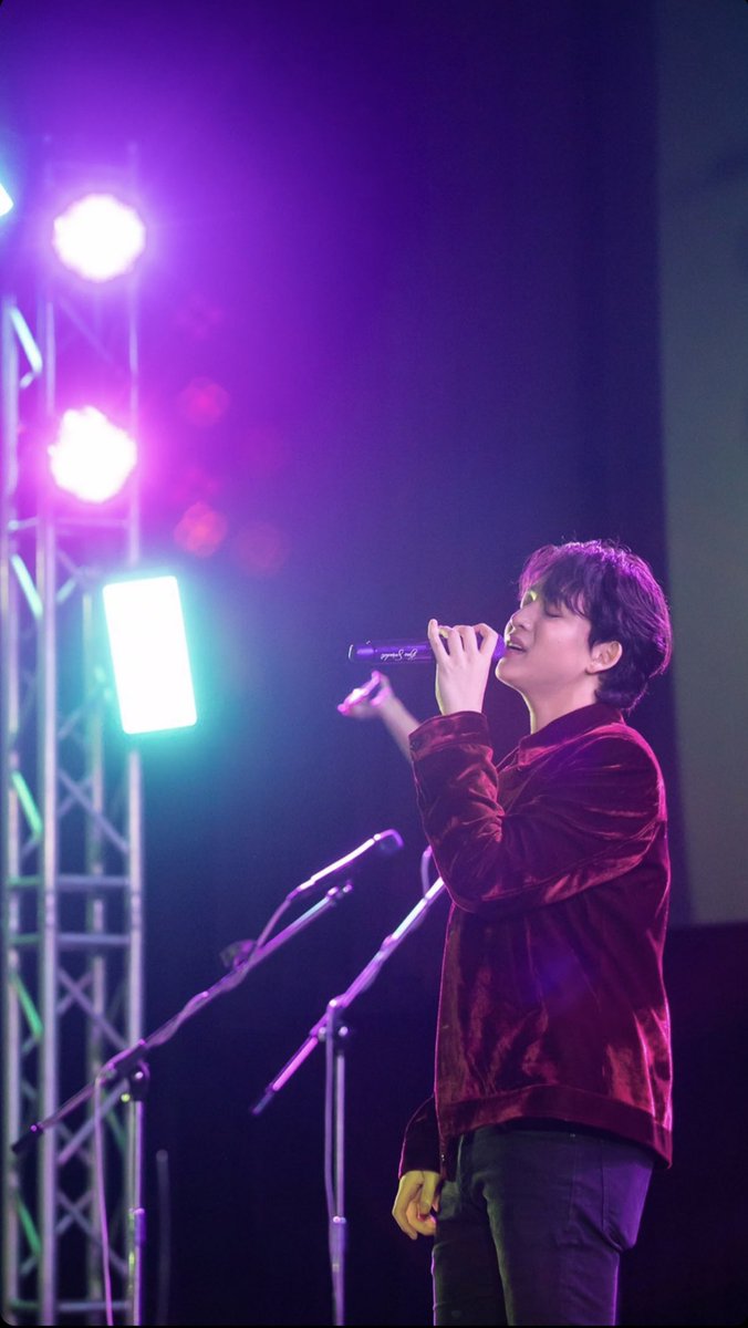 nan_reallyjing's tweet photo. เวทีนี้เป็นของบาสจริงๆ  #23UNROCK
Pic cr : P’eak
#บาสเด็กอ้วนที่แท้จริง https://t.co/uzxrEduJVi