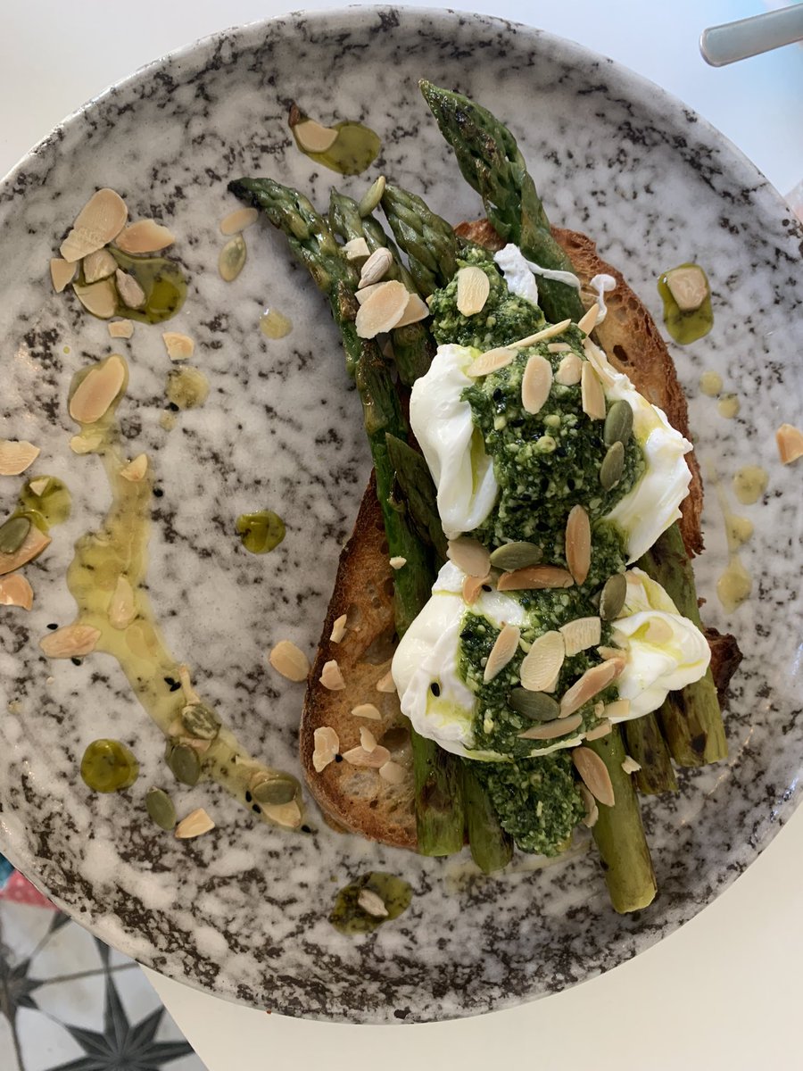 Professor Smiles tweet media