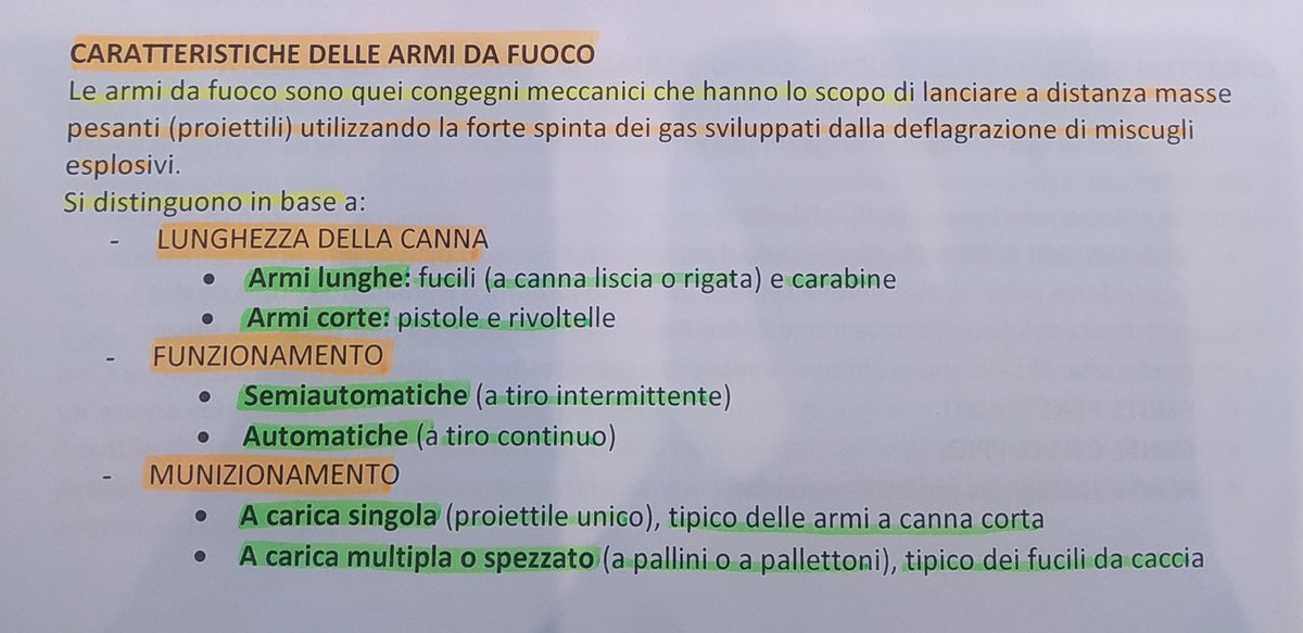 DrChewin's tweet photo. Medicina Legale is like giocare ad Apex Legends kekw https://t.co/nBh7ZuHFjs