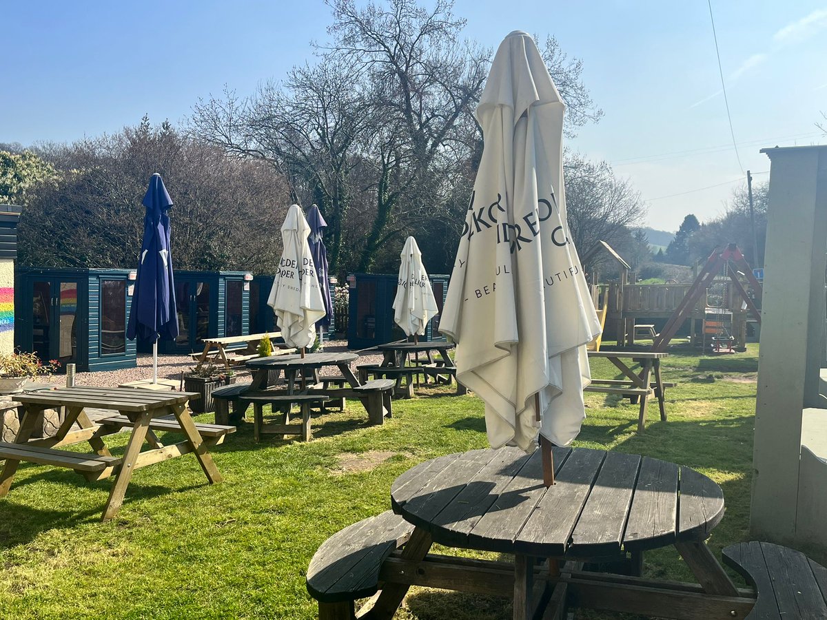Lovely sun shine in the beer garden 🌞

We're open today for drinks and food ⏰ from 8AM-9PM
☎️ 01452 470109
📲farmersboyinn.co.uk/restaurant/
📍A40 Ross Road, Boxbush Longhope, Gloucestershire

#fridayvibes #beergarden #farmersboyinn #farmersboylonghope #springishere #sunnyweather