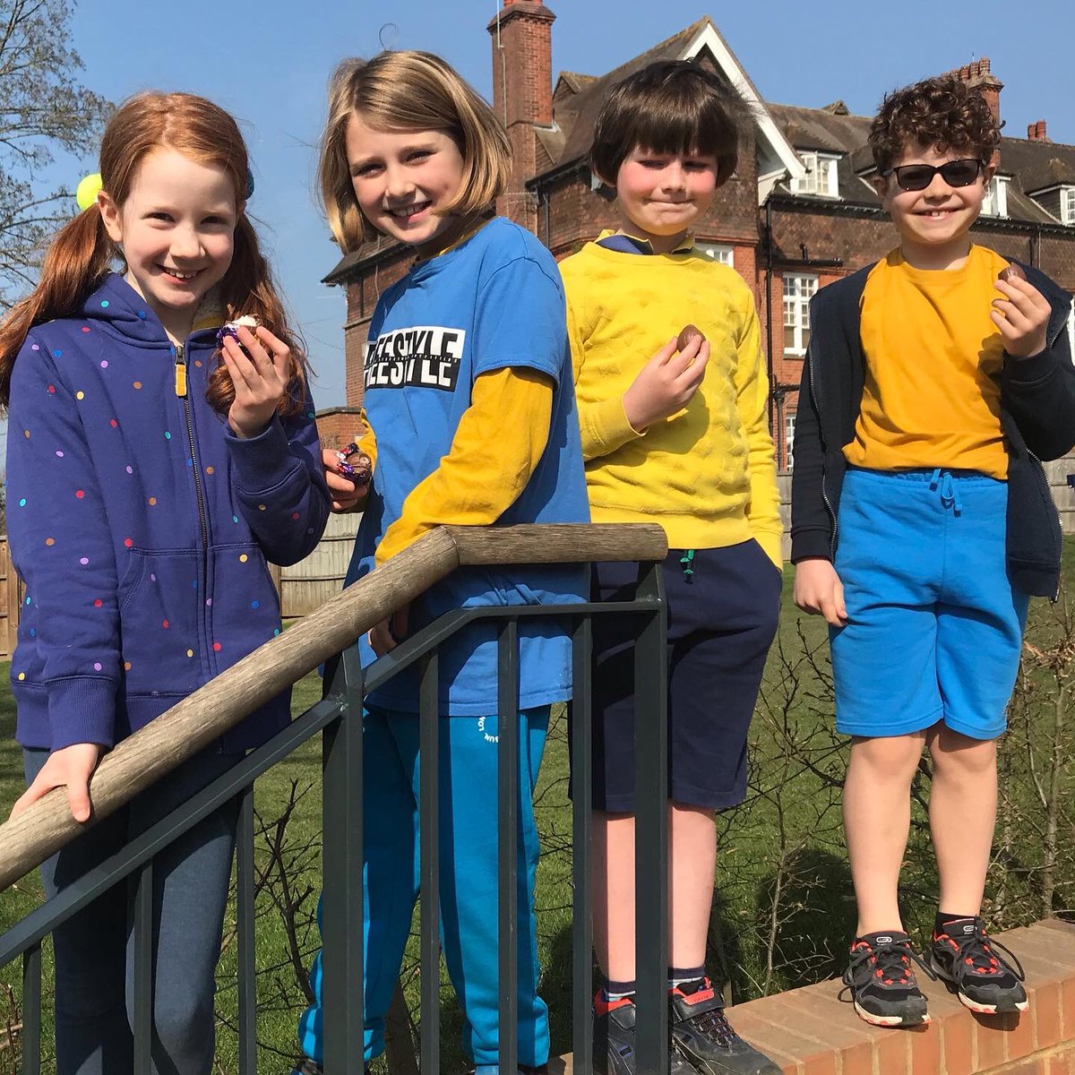 CranleighPrep's tweet photo. Today, pupils and staff were encouraged to come to school in the colours of the Ukrainian flag and all monies raised will be donated to The Ukrainian Humanitarian Appeal.
A total of £1,158 has been collected, thank you to everyone who has taken part.🇺🇦🇺🇦🇺🇦🇺🇦 https://t.co/jYuA1j9YD2