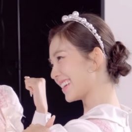 เธรดรวมไอรีนหน้าตาจิ้มลิ้ม