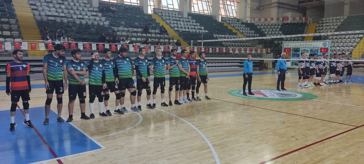 AydinKYGM's tweet photo. GSB Yurtları Voleybol Grup Müsabakaları Yarı Final  maçında Aydın takımımız, Ispartayı 3 - 1 mağlup ederek Finale adını yazdırdı.🏐💪

Finalde ev sahibi Muğla ile karşılacak olan takımımıza başarılar diliyoruz.👍
#GSBYurtlarıTurnuvada 
#GSBYurtları https://t.co/7QNwUyevzi