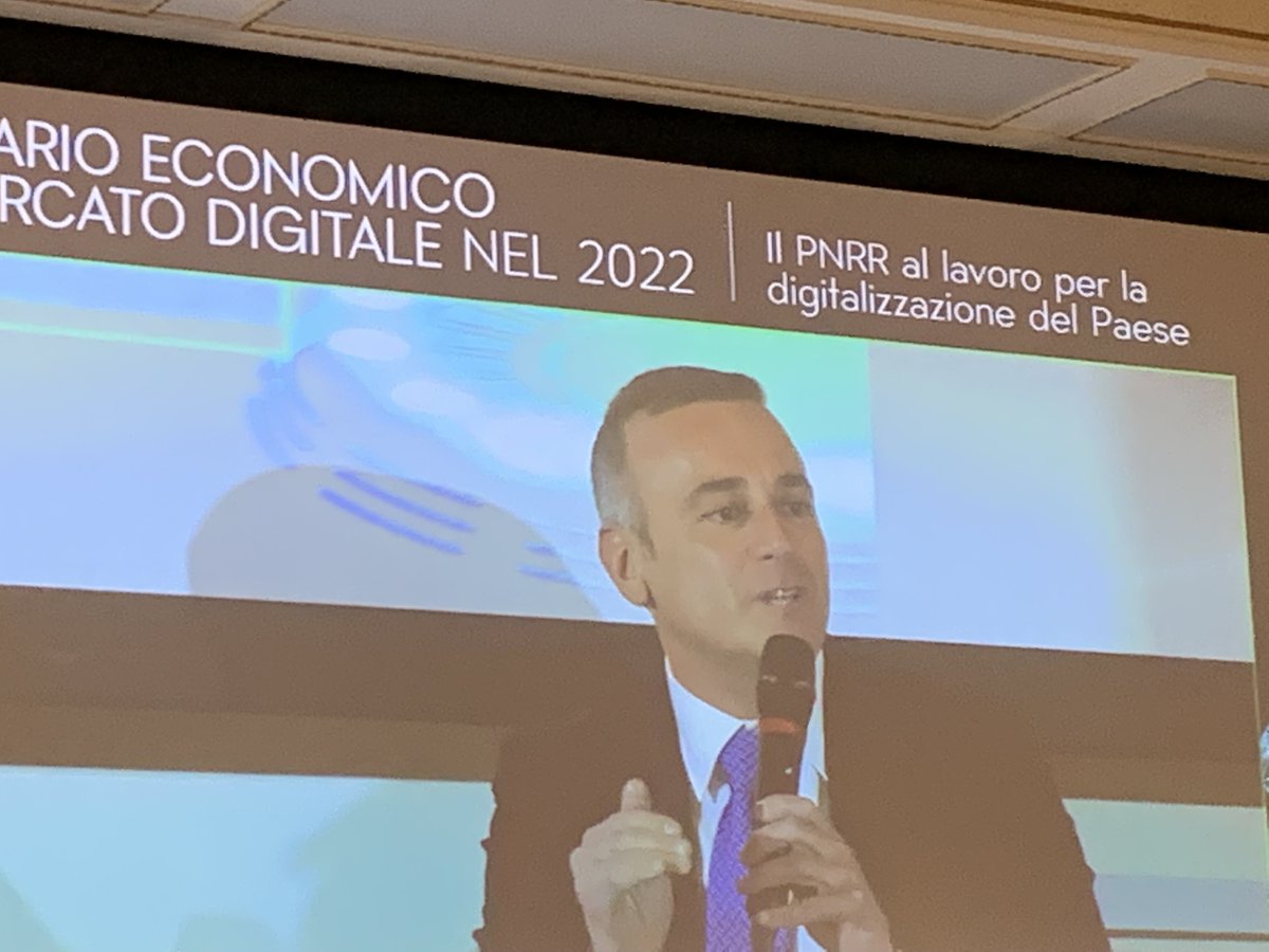 🚀 #TIGdigitaly 2022: Nico Losito spiega come la crescita passa dalla tecnologia

💡 L’Open #HybridCloud è ”l’esperanto” digitale che gestisce complessità ed eterogeneità degli ambienti IT #IBM <a href="/TIG_italia/">TIG - The Innovation Group</a>  <a href="/rmasiero/">Roberto Masiero</a>  <a href="/nico_losito/">Nico Losito</a>