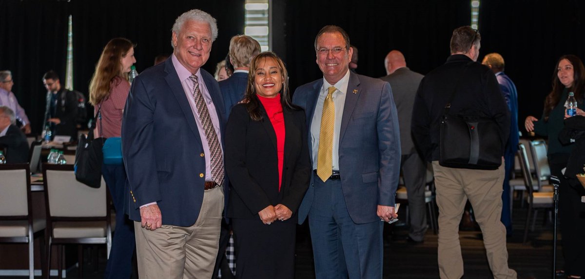 TexasDFPS's tweet image. This month the @TXAllianceCFS organized a Foster Care Summit in Bexar County. Attendees spent time discussing how to overcome existing challenges and how to improve prevention services for families in Texas. 

 Learn more here: youtu.be/xkDfKUZr4FE