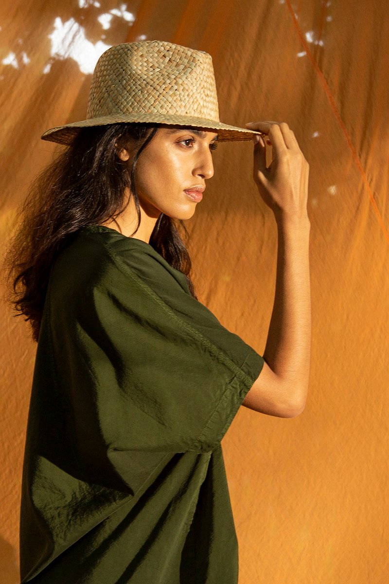 NEW IN * NEW IN * NEW IN *⁠
⁠
⁠
The accessory of the summer. A robust straw hat that has been made in Italy and perfectly protects your face from the sun.⁠
⁠
Shop OSKA® Hat 201 / Straw⁠

#OSKA #ISCHIKO #Newin #SS22 #SpringSummer22