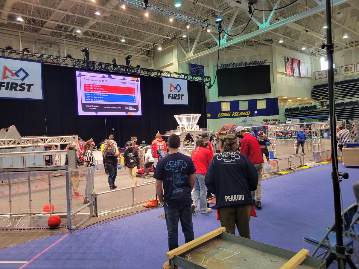 Get ready for match 10 aka our 2nd match! Watch live on Twitch NOW twitch.tv/firstinspires1…