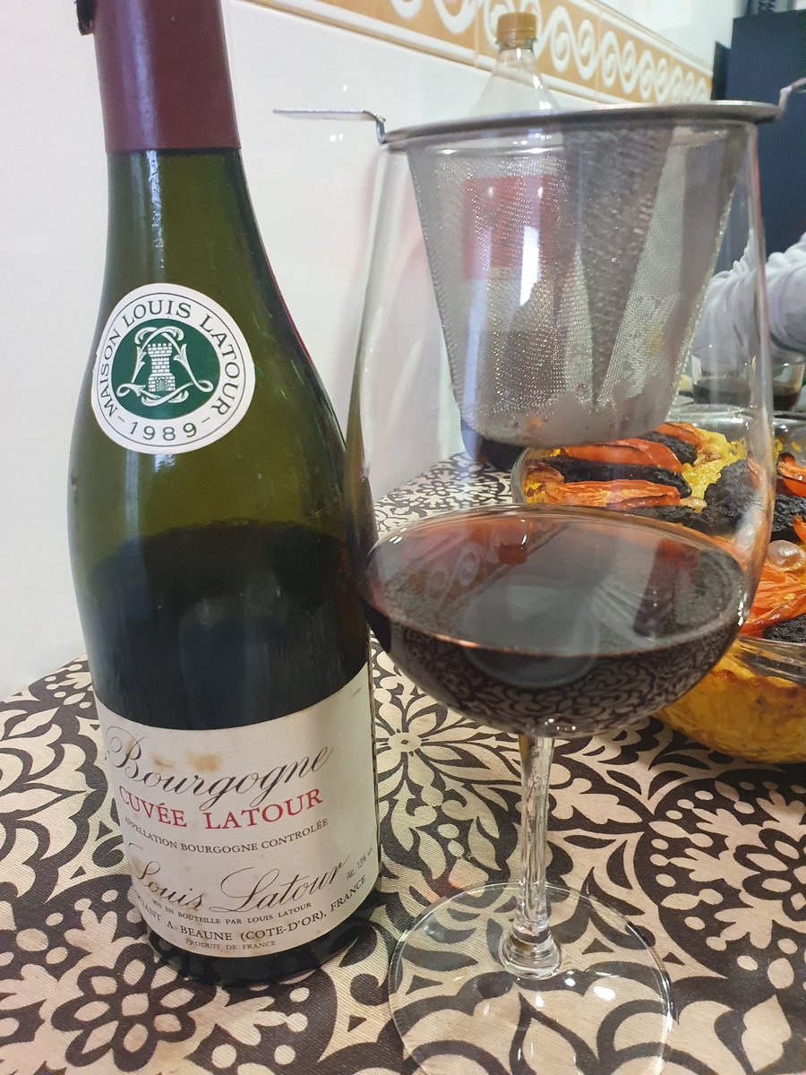 Bourgogne,opulento en boca, taninos suaves y persistentes.en nariz recuerdos a musgo, caza.No defrauda. NOTA: 90
