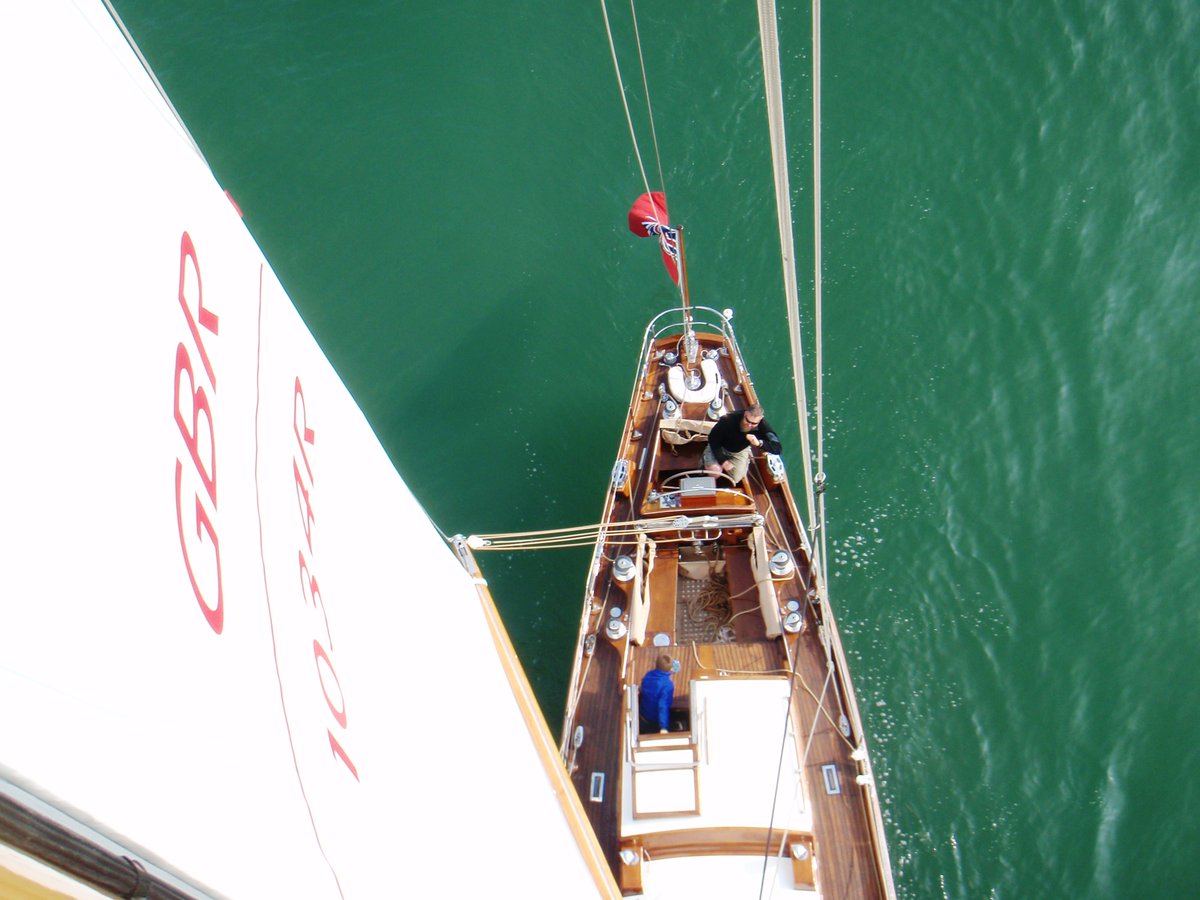 ultimatesails's tweet image. Spring vibes are certainly in the air, and what a great feeling that is. Don't forget clocks go forward this weekend!

#UltimateSails #sailing #newsails