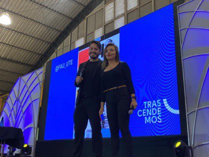 UTEoficial's tweet photo. #OrgulloUTE | @ArquitecturaUte, también está en la #ExpoCalidadEducativa, (#CentrodeExposicionesQuito).

🟢La presentación de #ArquitecturaUTE y #DiseñoGráficoUTE, estuvo a cargo de @danielerocchio, Daniela Jácome, Esteban Vallejo y @csgraphi.

Fotos cortesía: @danielerocchio. https://t.co/PRAfVVRgqw