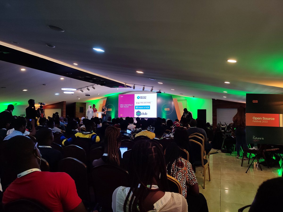_oluwagbotty's tweet photo. Documentation as a service talk by @TejasKumar_ was awesome. you can check them out at @xatabase

#githubXosca
#OSCAFest22
@oscaileife
@oscafrica https://t.co/nW6ykcpvMx
