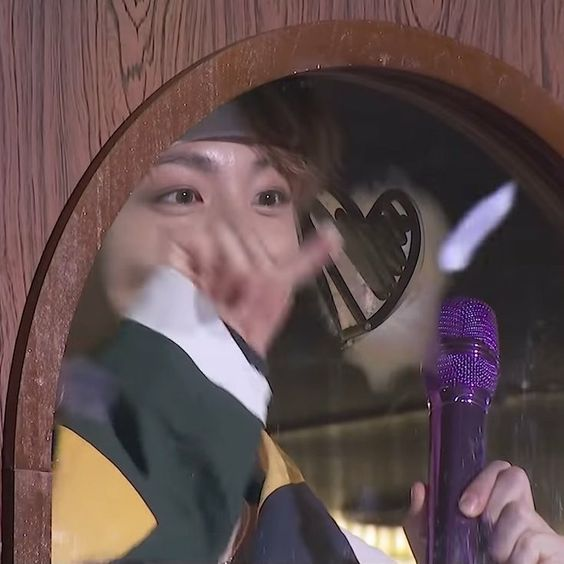 kookived's tweet photo. ❄️💜 https://t.co/HZsYTaz3gt