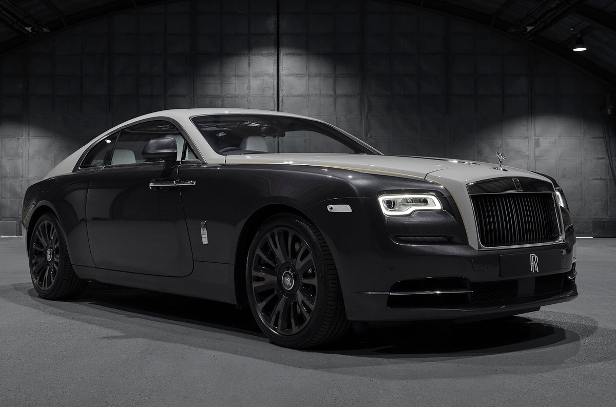 MotorRu's tweet photo. Rolls-Royce перестал принимать заказы на модели Wraith и Dawn: их снимут с производства в 2023-м и оставят без преемников https://t.co/wpJKCY3LYc https://t.co/4f0G9sYjsi