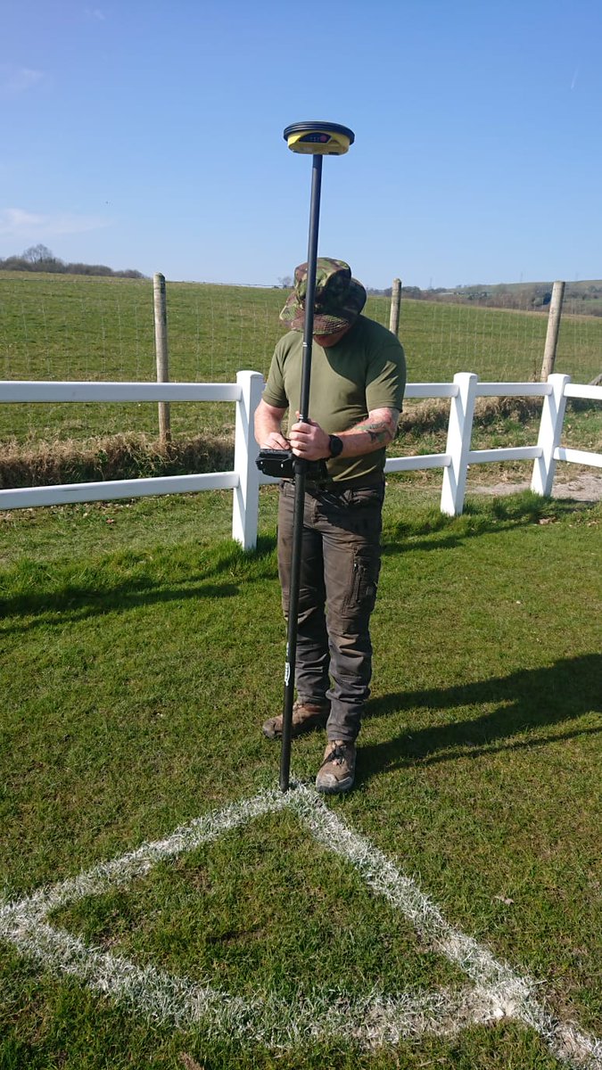 BPGcontractors's tweet photo. Danny out recording the positions of the 'carrots' by #GPS prior the surface being Koro'd off @TinnyAthleticFC with our @LeicaGeo_UKI #iCON @mpsurvey
💪🤨 #AllPartOfTheService
#iCONFamily https://t.co/FEjHydLA54