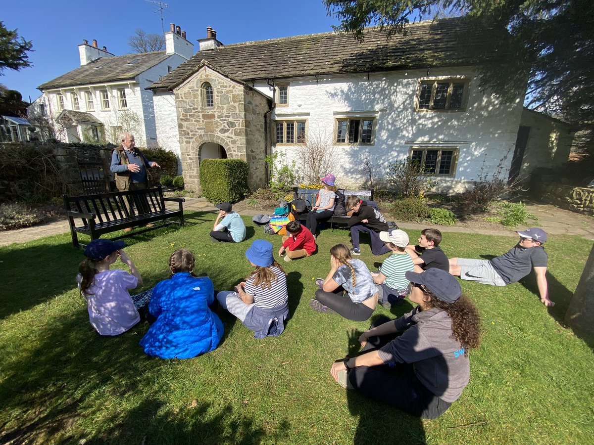martynbeer11's tweet photo. First group from the LSch Residential being welcomed by Alan (landlord of the local temperance inn the Crosskeys) to Brigflatts Meeting House @BoothamOutdoor @BoothamSchool https://t.co/HZ8gN7rcOV
