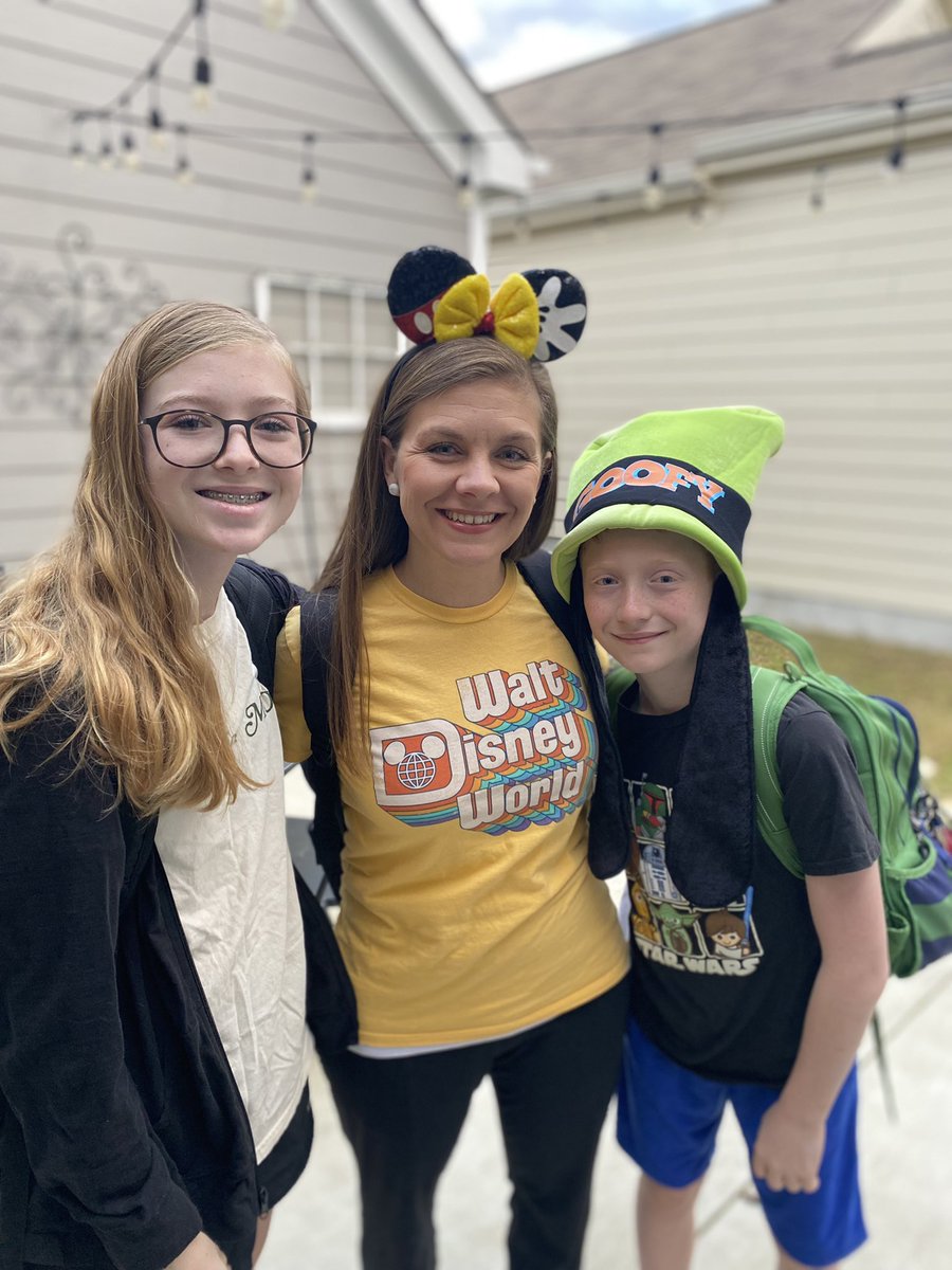 SylvieDoherty's tweet photo. It’s Disney Track Out Day!!! #brighterdaysahead https://t.co/eOhbPZjRZ9