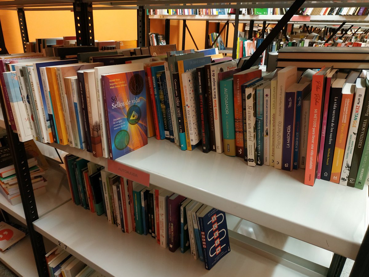 CprestecCultura's tweet photo. 21. Autoajuda. 
22. Filosofia i
23. Ocultisme. 
@bibliotequescat #bibliotequescat https://t.co/JK96DsqOt8