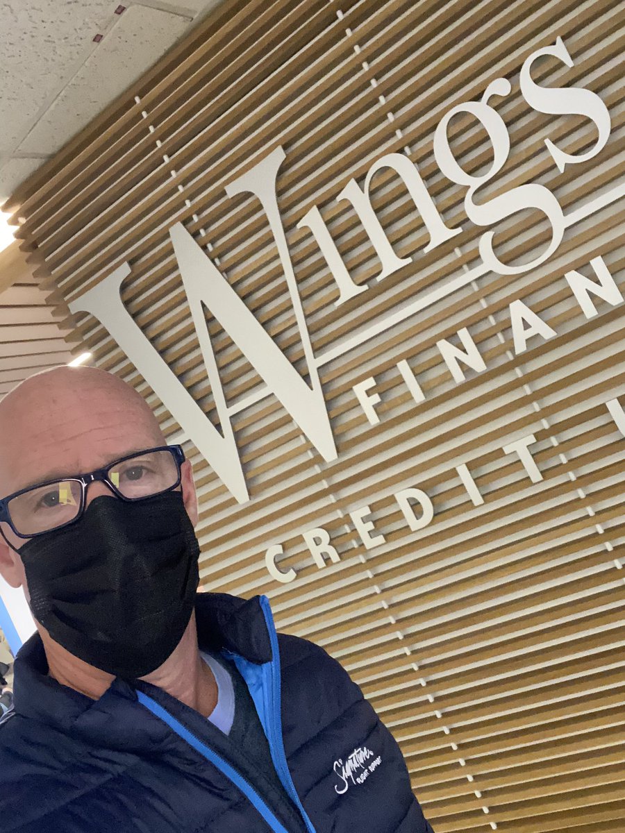 HeckGeoff's tweet photo. @WingsFinancial in town for annual meeting !!! Tremendous performance for great team!!! - swing by C concourse for a visit #MSP @johnatwings https://t.co/uLsjavRtbW