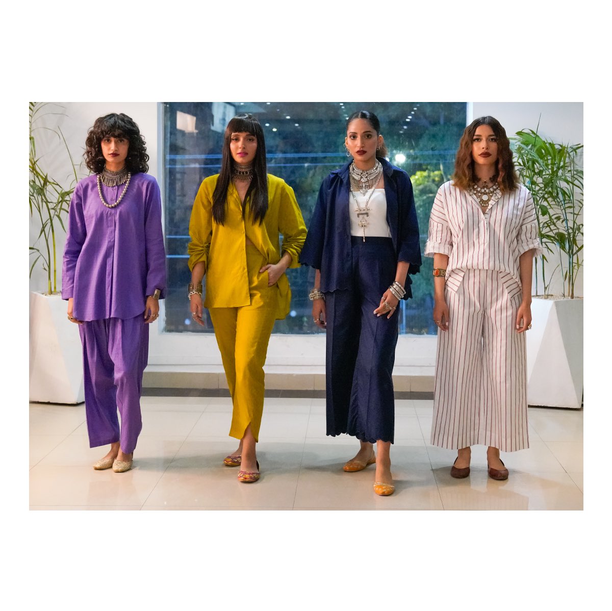 beyondeast_pk's tweet photo. #SquadGoals 💯

Young Collection // Beyond East

In-stores &amp; online.
https://t.co/fNATrKUT76 

#BeyondEast #YoungCollection #BeyondEastXMetanoia #SpringSummer22 https://t.co/Hvg05ye2ry