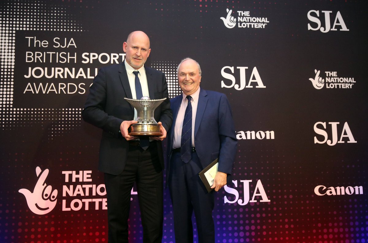 SportSJA's tweet image. 🎥 NEW! Watch highlights from the #SJA2021 British Sports Journalism Awards 👉 youtu.be/IpwKKfgYTIU 👀 

📸 Pictured: Winners on the night included @laura_woodsy, @martynziegler, and @Buzz16 👏 + a memorable show of solidarity with @ZoryaLondonsk 🇺🇦

Thanks @RefreshFilms 🙏