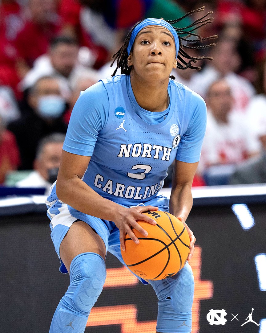 GoHeels's tweet photo. Rise and 𝙎𝙃𝙄𝙉𝙀, Tar Heels ✨ https://t.co/5oxKZkVOz7