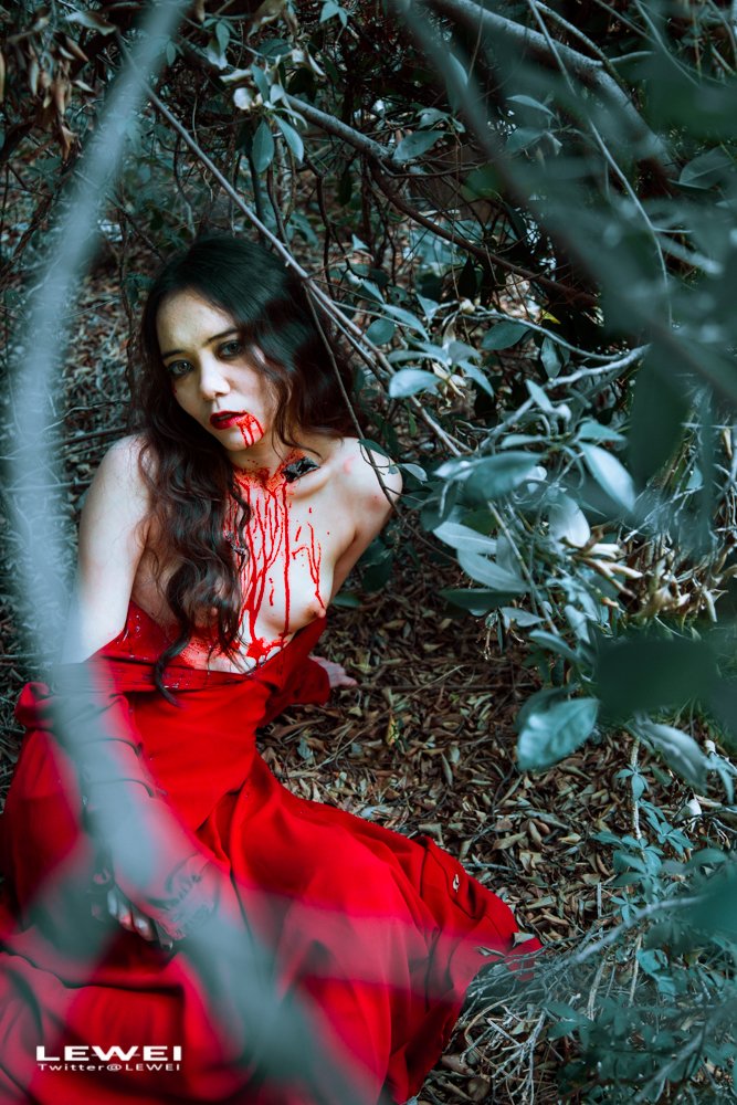 #Vampiregirl (组图1)～
出镜:Mandy
#LEWEI #Vampire #广州约拍 #捆绑 #废墟 #BabyArt #ChinaArt #ChinaBondage
各类主题创作拍摄欢迎私我约拍～
投稿：
@Fengsiyuan
@CikilikeA
@tbzt3623 https://t.co/QHnKS4usZH