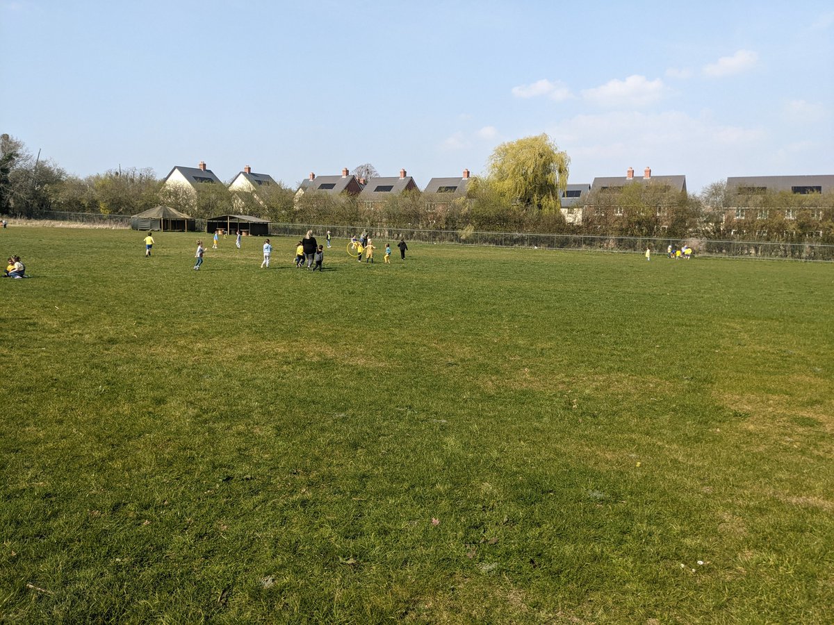 StonehamAcademy's tweet photo. Lunchtimes on the field are back 😍 

#schoolgrounds #righttoplay https://t.co/7mhfsbnlRV