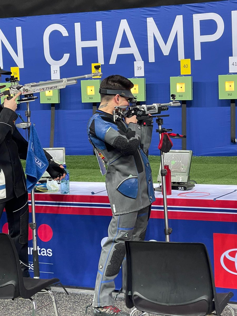 🏆🇪🇺 Europeo de #Noruega 🇳🇴 Aire Comprimido

🧿 Carabina 10 metros

🇪🇸 Adrián González (<a href="/GonzalezAdri12/">Adri González</a>) acaba en el puesto 31º con 623.3 puntos y Jesús Oviedo  (@chus_0210) ocupa la posición 40ª, con 622.5, en su primera participación como Sénior en un campeonato continental.