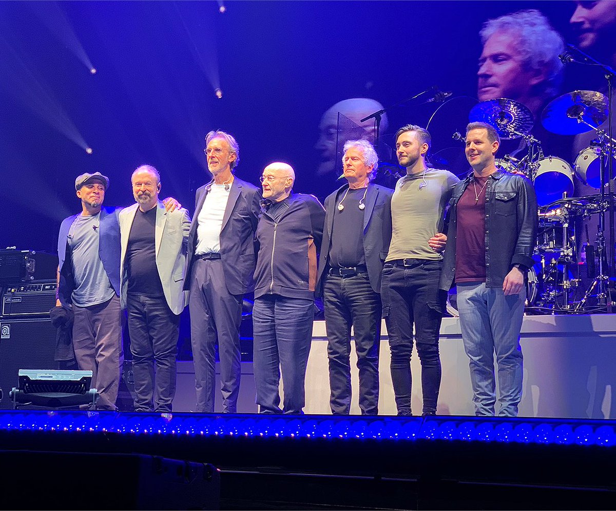 What an amazing first night at <a href="/TheO2/">The O2</a>! Thank you so much to everyone who was there 🙏 Two more shows to go!

Photos by:
instagram.com/dazzaward/
instagram.com/jameslyden/
instagram.com/tiliacell/
<a href="/Horace_Austin/">Horace Austin</a>
