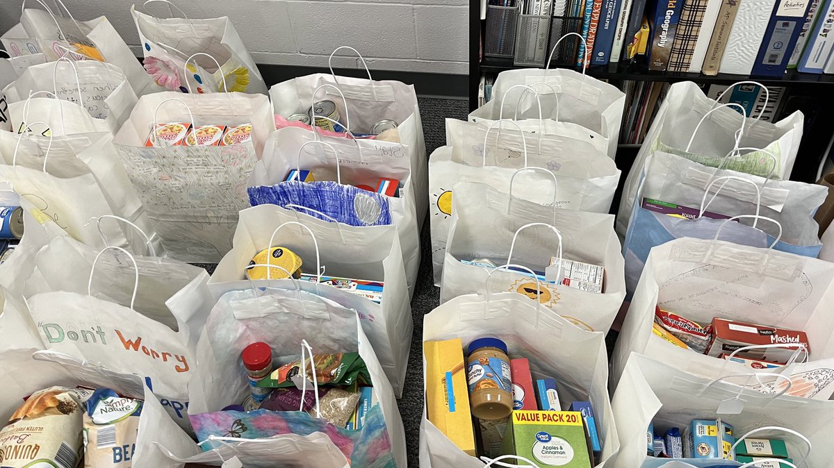 So proud of my <a href="/CollegeBoard/">College Board</a> APHuG learners that completed their first service learning module on food insecurity for AP with WE Service endorsement. 45 Bountiful, beautiful bags for <a href="/salvationarmy/">The Salvation Army</a> mobile food bank Lewisville. #nthctribe <a href="/NewTechCoppell/">New Tech High @ Coppell</a>
