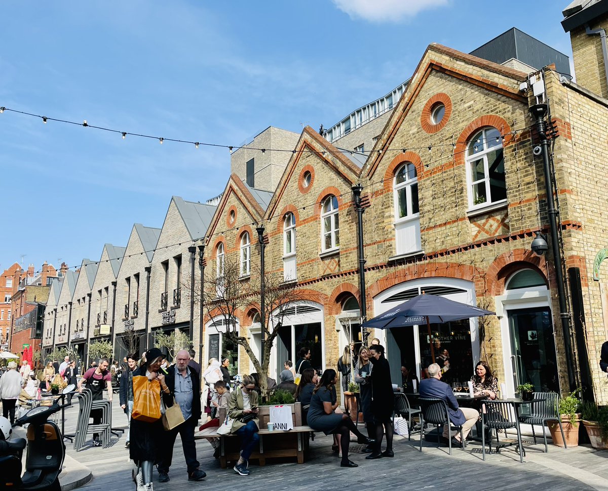 Scenes. 😎 Pavilion Road and MV in full vernal flow ☀️