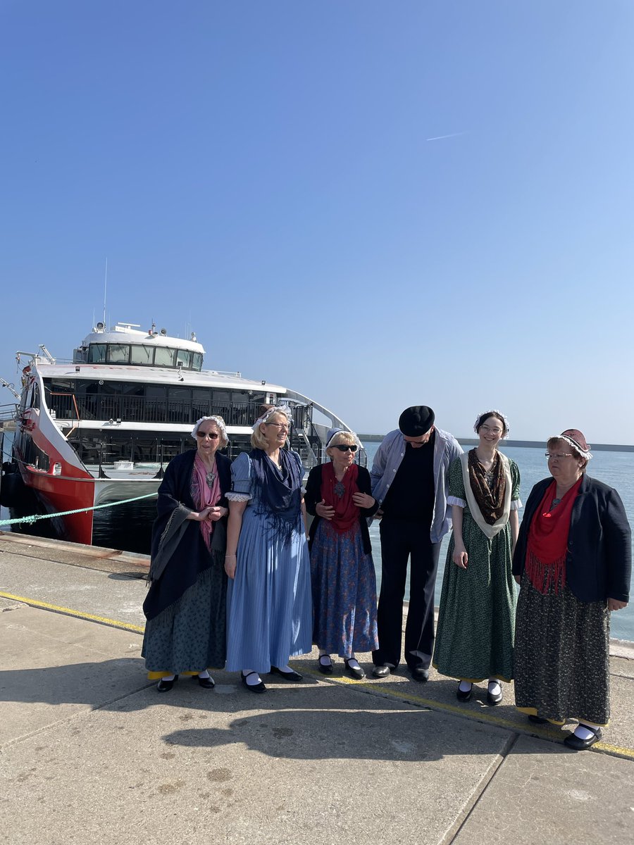 Wir begrüßen heute erstmals den Halunder Jet. Welkoam iip Lun!