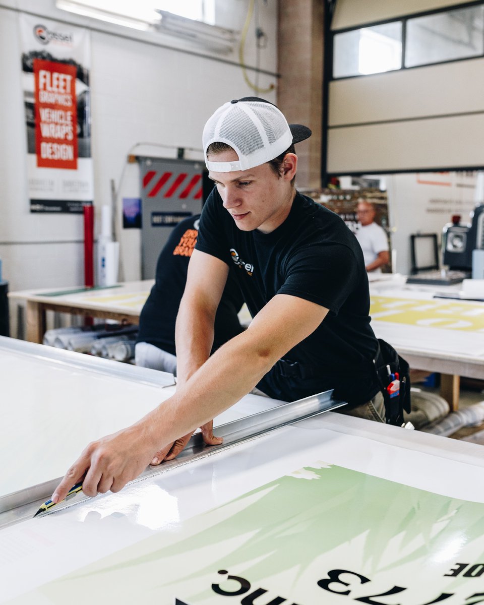 CasselTeam's tweet image. Finishing out the week strong and getting ready for the weekend! 💪🏼 Our team has been pumping out work this month, and we are grateful for each one of our clients!

#CasselTeam
#DriveYourBrand
#MakingVehicleGraphicsEasy
#GettingYouNoticedOnTheRoad
#GraphicDesign