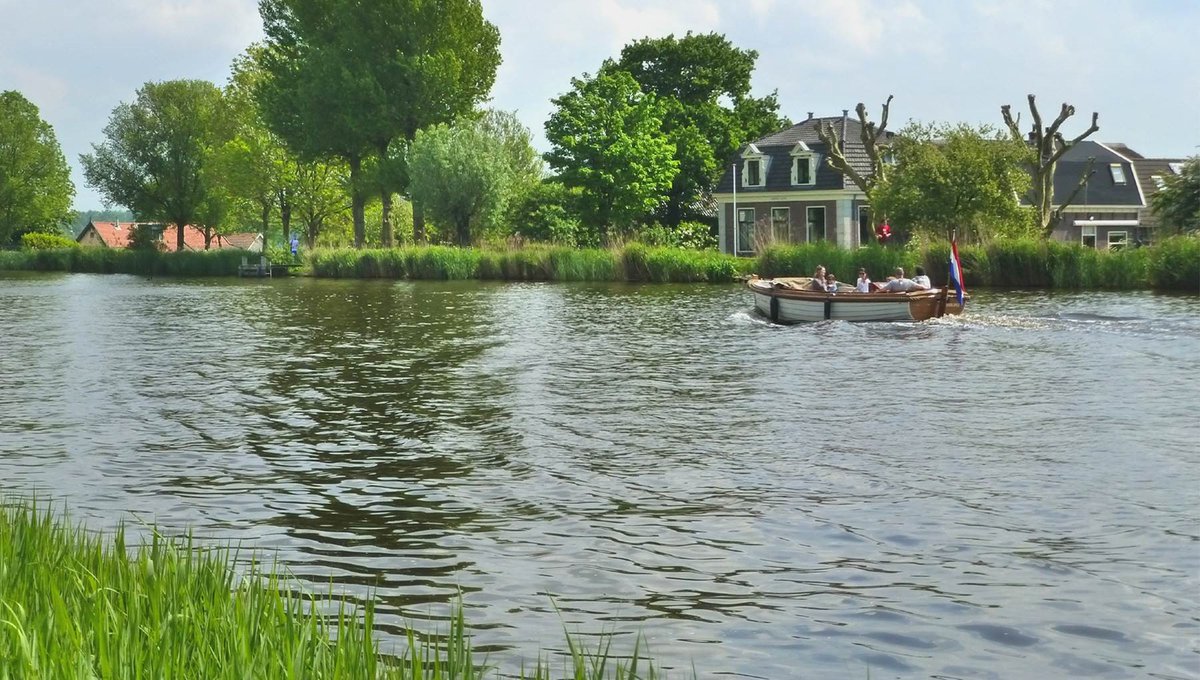 Iamsterdam's tweet photo. Which part of the Amsterdam region would fit you best? Take this quiz on characteristics, charms, and attractions to find out: https://t.co/exuLGooeVv  #Iamsterdam https://t.co/Pn8q1rQaia