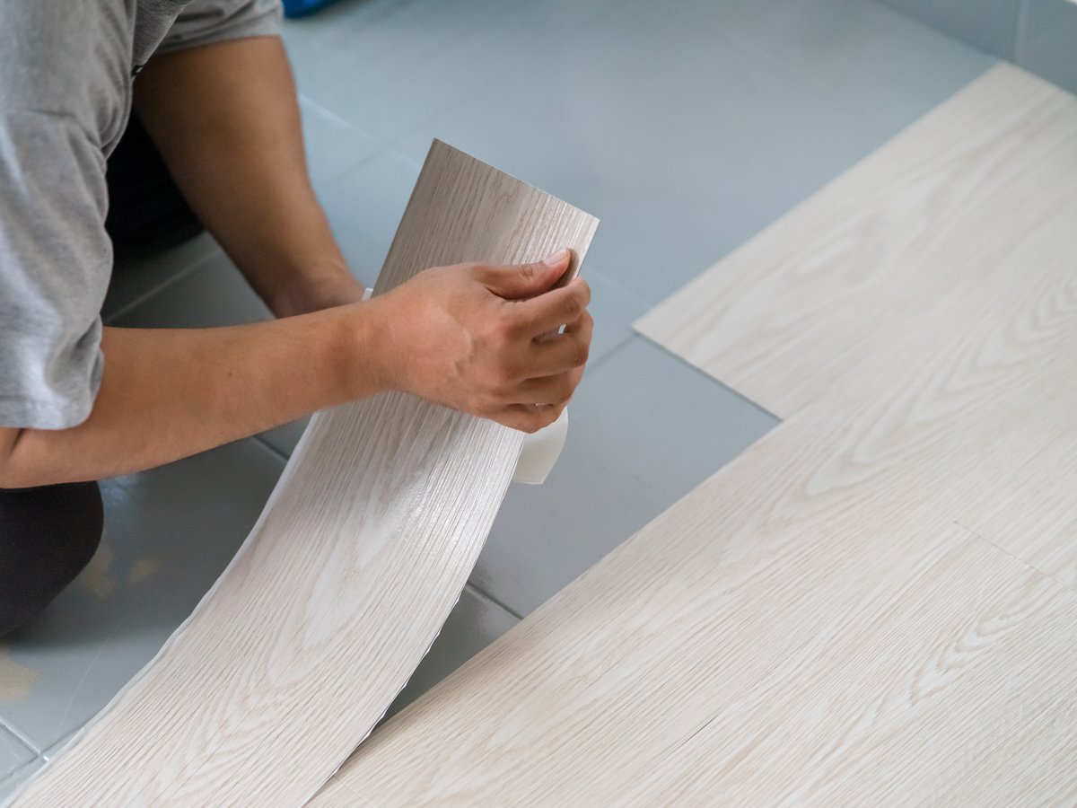 Vinyl market watch 📈 .

The global vinyl market was estimated at $25 billion in 2018 and surpassed over 30 billion by the end of 2020.

#flooringfacts #marketwatch #renovation #design #floor #flooring #architecture #tiles #woodflooring #vinyl #report #trend #homedesign #decor