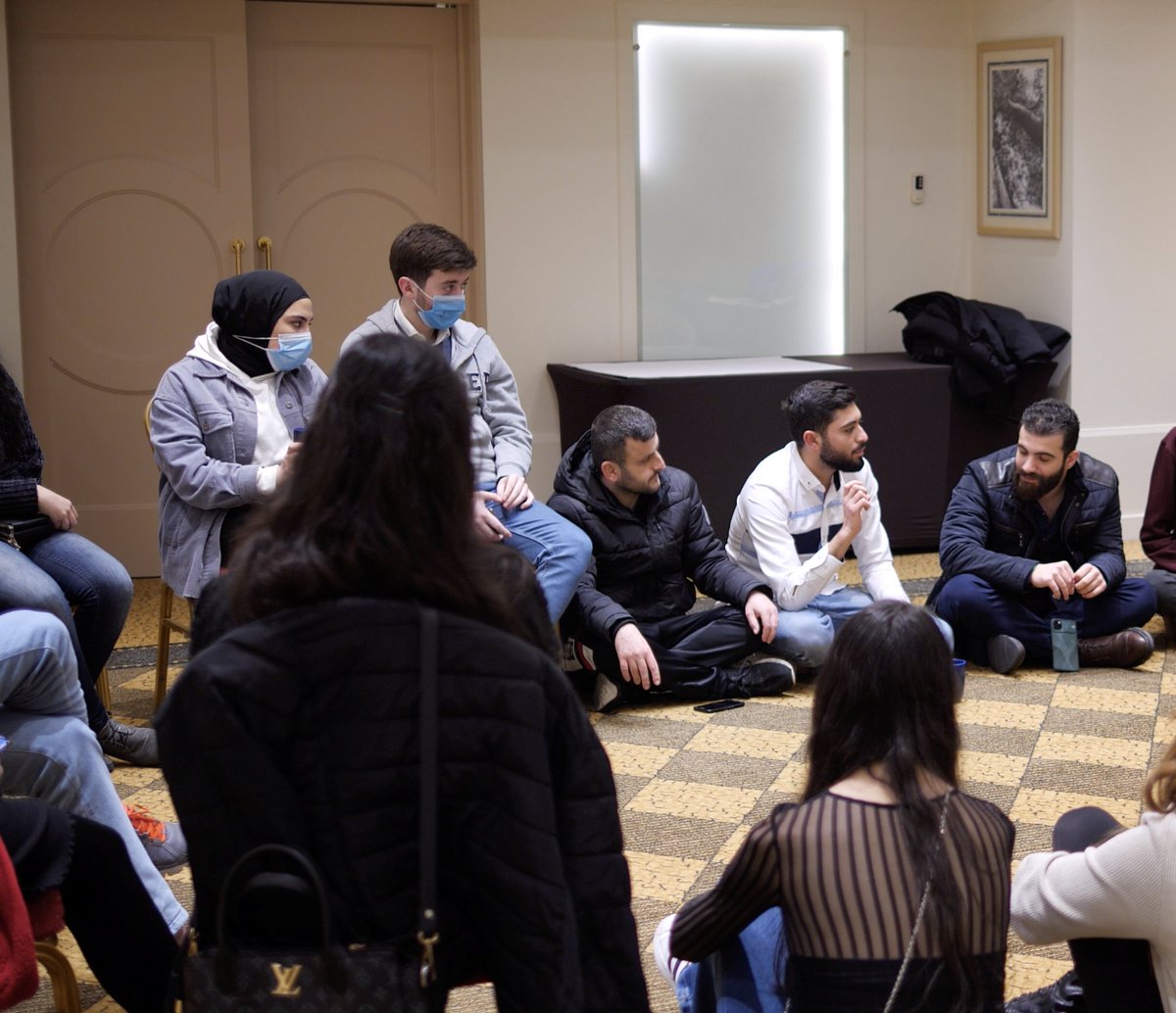 UNDP_Lebanon's tweet photo. Meet the factcheckers of the future!

Following trainings to combat #FakeNews &amp; #HateSpeech, youth are attending coaching &amp; mentorship sessions to design offline &amp; online awareness campaigns, highlighting disinformation's impact on social stability.

W/ @KfW_Beirut &amp; @DawaerNGO. https://t.co/3CXyVnIXbY