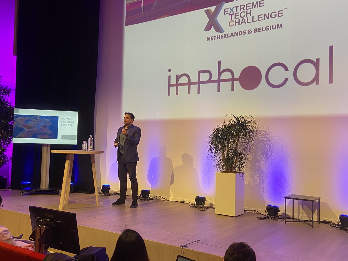 HighTechXL tweet media