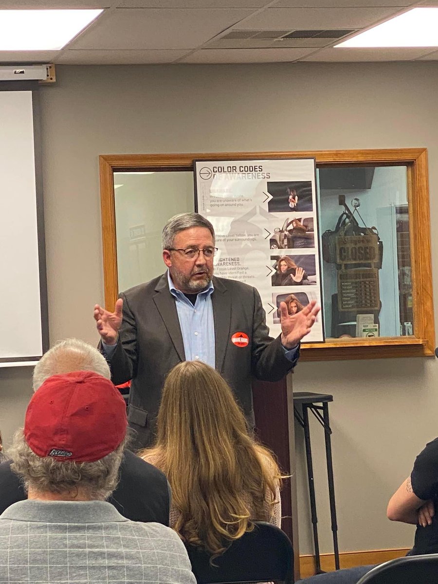 DuaneAdamsVA's tweet image. Great meeting these #Patriots in @HanoverCountyVa  #VirginiaSenate #FlipTheSenate