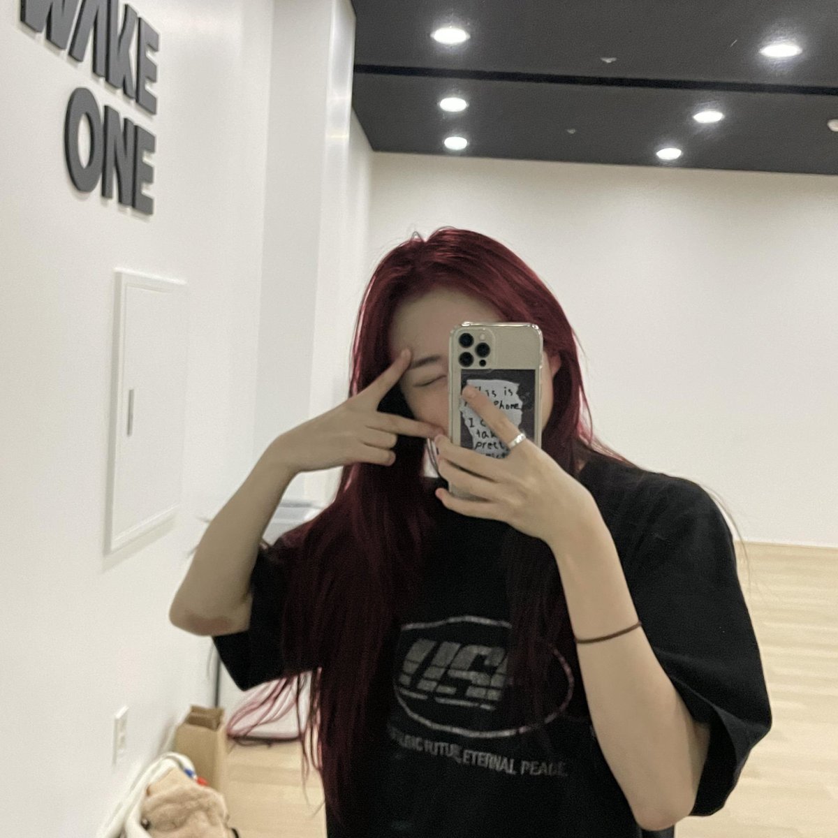 kyoungjiagf's tweet photo. Red hair📸❤️
#서영은 #YOUNGEUN 
#Kep1er #케플러 https://t.co/f7OGiyzTRW
