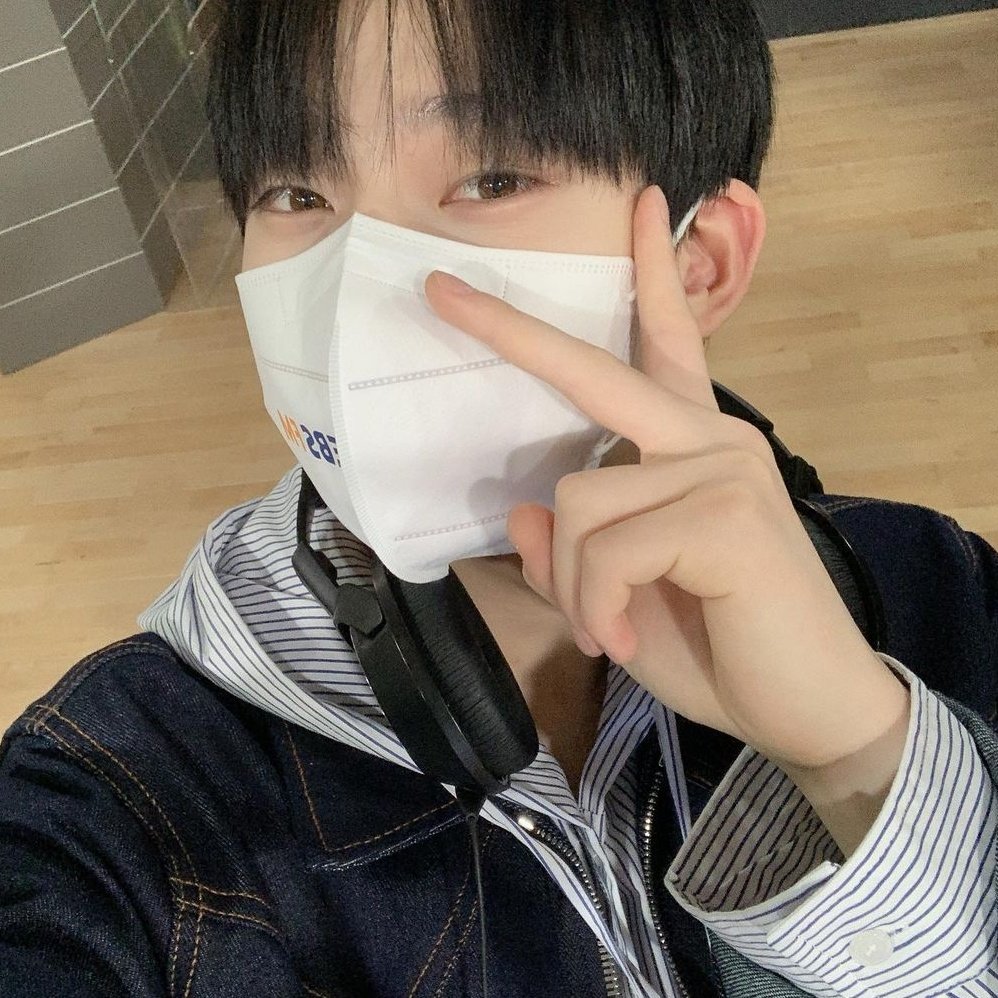 🦊🐥 (@ksnjyrfeed) on Twitter photo 