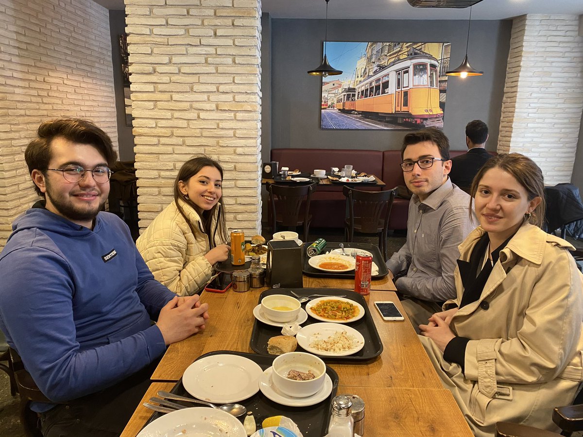 14.UçArı Vaka Analizi Yarışması finali öncesi takımlarımızla açılış yemeğindeydik!