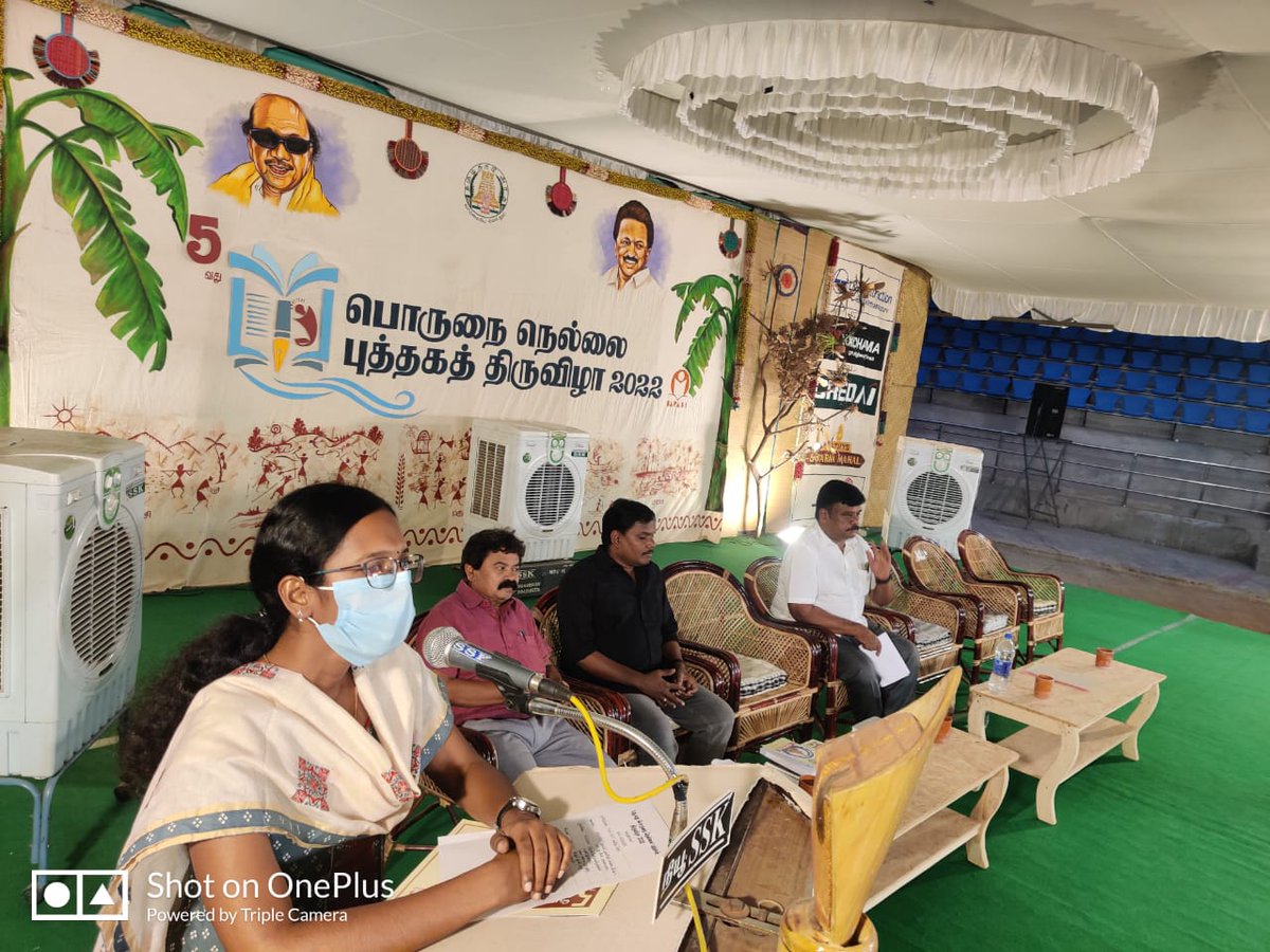 Alarmelmangai's tweet photo. It was a great opportunity and pleasure to speak at Porunai Nellai Book fair. Happy to see huge crowd of families and students visiting and buying books. Thank you @Collectortnv sir @nellaibookfair https://t.co/TcgLXsmh1y