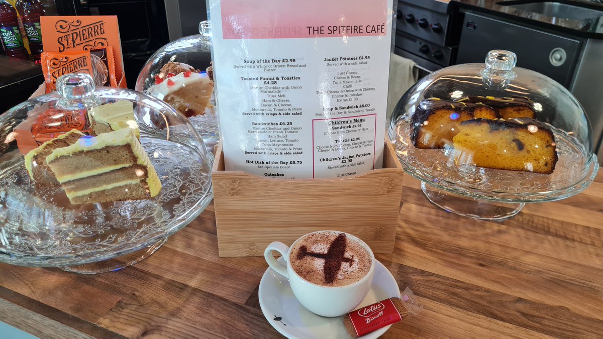 Mitchell_Arts's tweet photo. We've got a new menu in Spitfire Cafe.... with delish Jacket Potatoes a new permanent feature! Served with a variety of fillings/toppings. #spitfirecafe #hanley #citycentre @StokeontrentBID https://t.co/9tpLNsjNlk