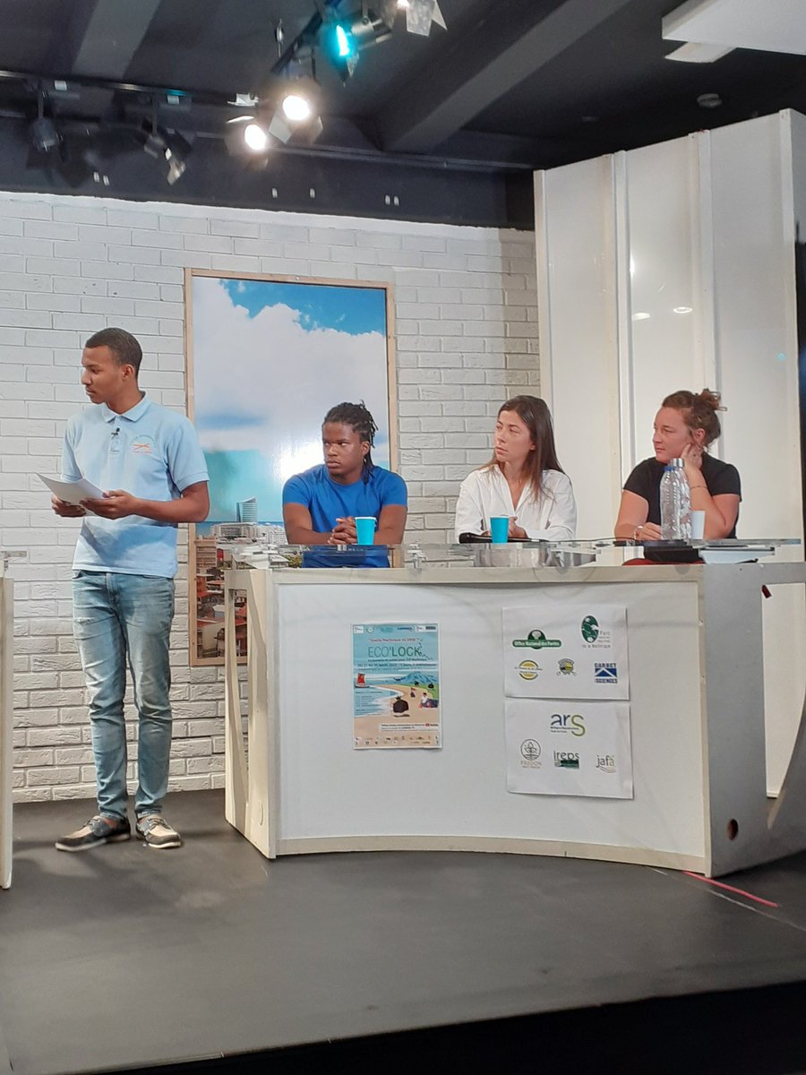 RondeleSylvie's tweet photo. Dernière matinée ECOLOCK 2022 ! La gestion des déchets, un sujet traité avec la participation de la CACEM, ECO MOBIL, ZERO DECHETS, LASSOMER, D ANTILLES ET D AILLEURS. @LuminaTV diffusion en cours et en différé sur chaîne YouTube. https://t.co/UWq6SMe6Wx