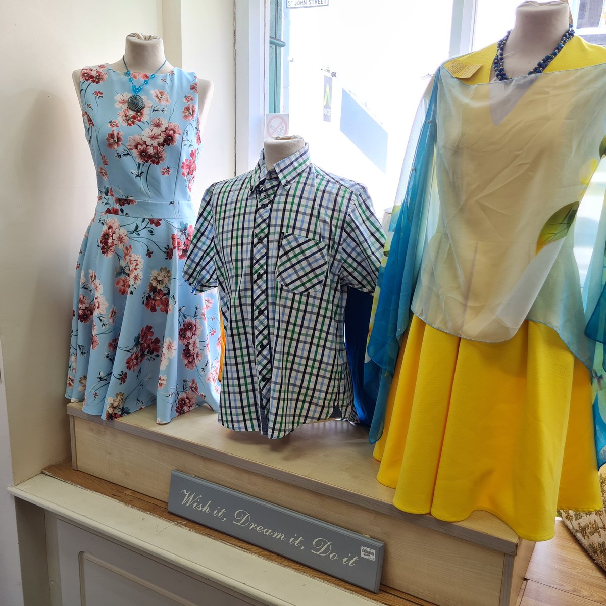 AshbourneMind's tweet photo. To show our support and solidarity towards Ukraine 🇺🇦  we have dressed our window in blue &amp; yellow #StandWithUkraine #mymindshop https://t.co/cHncZNDdlo