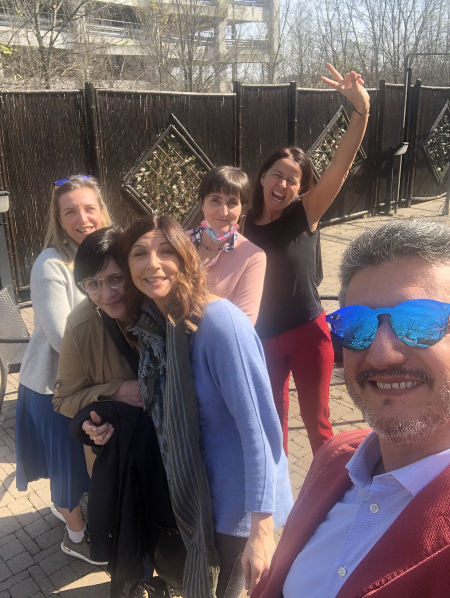 Il_Billa's tweet photo. Le mie groupies 😍😍😍
@pandadaria #badate https://t.co/EhkenSkhaw