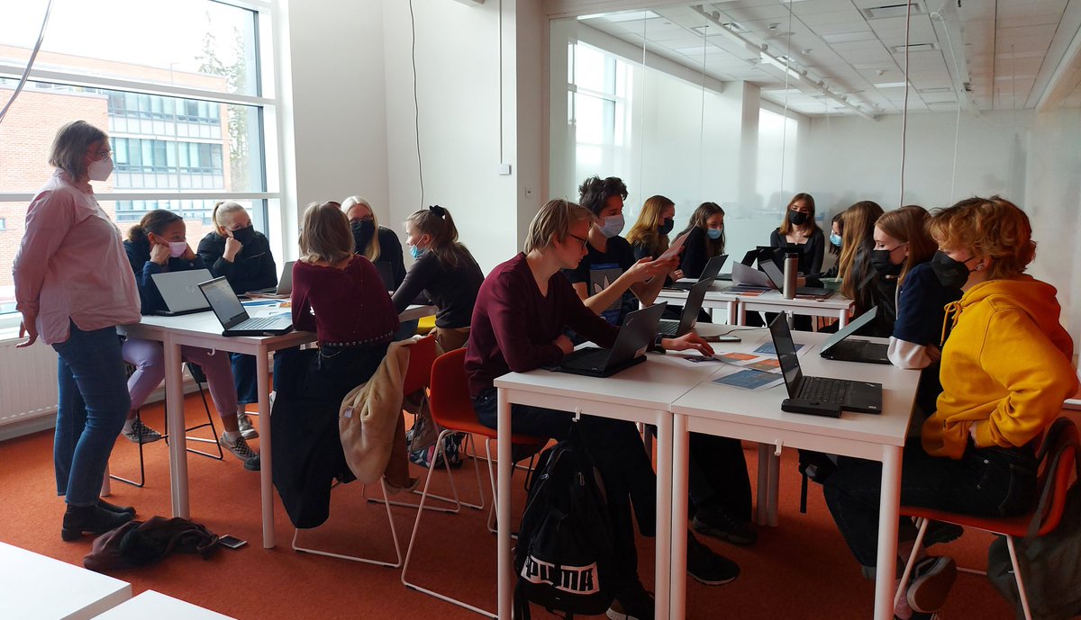 kaisav2's tweet photo. Very innovative @agrobridges_EU workshops with highshool students @otaniemenlukio focusing on local food purchasing and consumption in the future. https://t.co/BOl8LRYjVe
