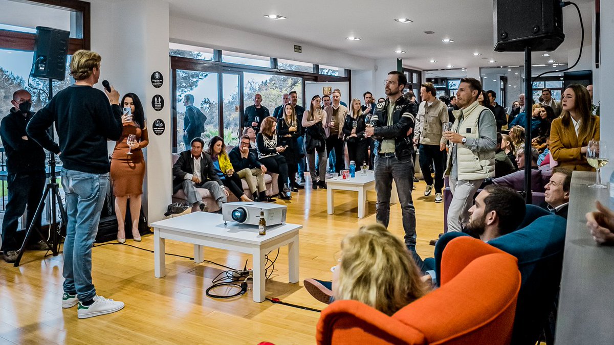 streamion_io's tweet photo. Thanks to The Pool Marbella for making this event possible .
It was a pleasure for us to attend this #MarbellaTechMeetup.
An honour to share the experience with colleagues and talented entrepreneurs like @Colibid, @actiMirror and @TopGroupExpress
We are excited to see you again https://t.co/2i4dWcDwuX
