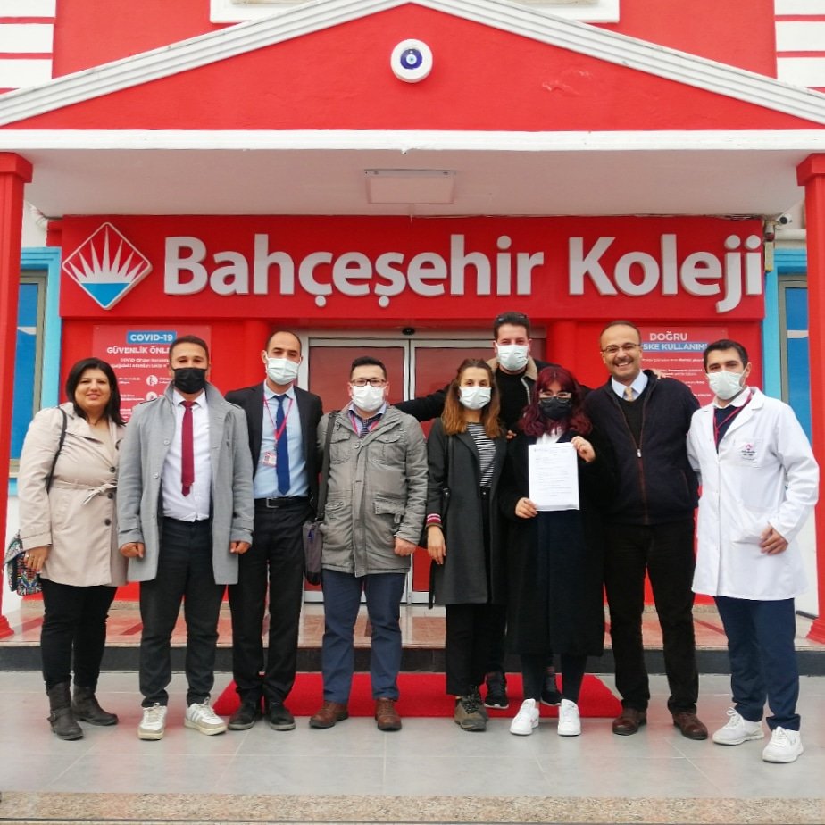BKDalaman's tweet photo. Öğrencimiz ZEYNEP DEMİREL dünyanın en prestijli 5 üniversitesi olan; The University of Arizona, Lesley University, Mississippi State University, Prifysgol Aberystwyth University, California University of Pennysylvania'dan kabul almıştır.👏❤️💙
#BahçeşehirKoleji
#BahçeşehirDalaman https://t.co/Wx9HmJJNTN