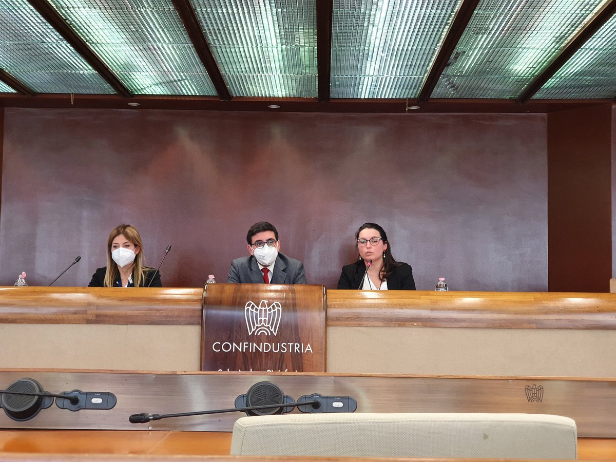 Best oral presentation at AISF, thanks to <a href="/mariaguarinomd/">maria guarino</a> #AISFmeeting #LiverTwitter <a href="/AisfFegato/">AISF - Associazione Italiana Studio Fegato</a>